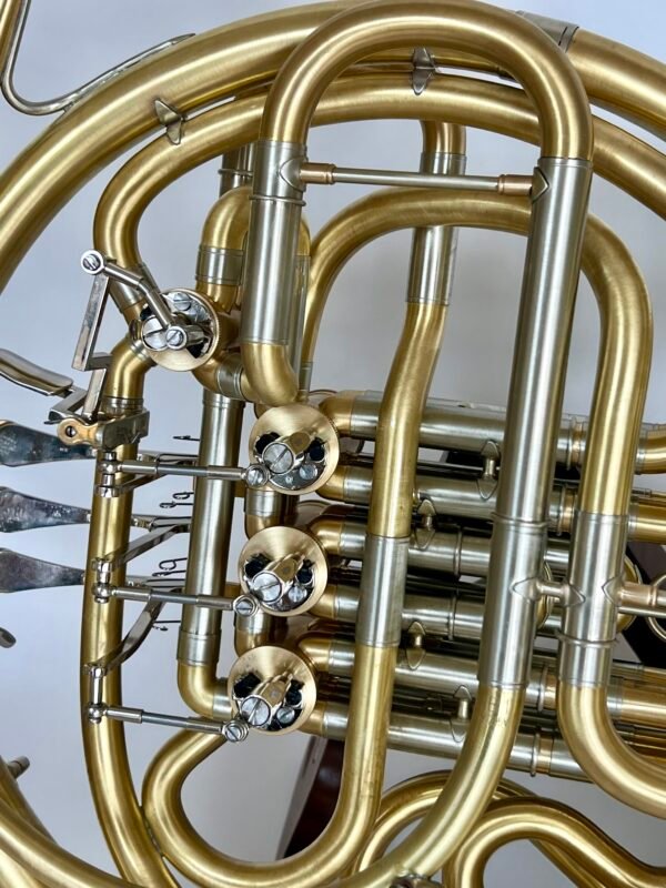 Valkyrie Balu Double horn - Image 15