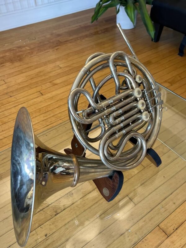 Conn 8D - Image 6